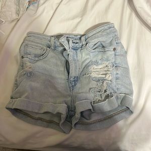 longer shorts lightwashed